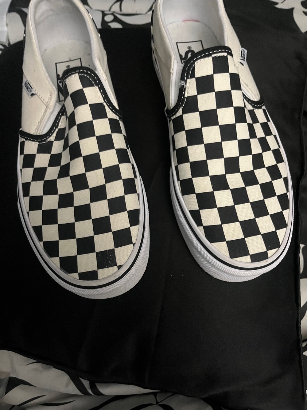 Vans Slip-On Checkerboard Sneakers - Black & Cream 🖤🤍🖤 - Picture 6 of 6